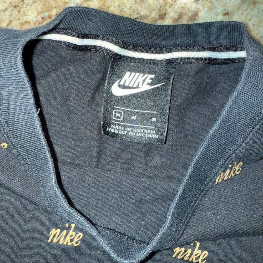 🖤Nike Black Tee with Gold and White Accents